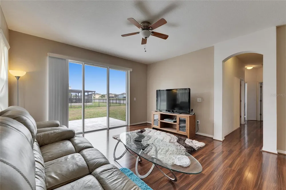 10328 CELTIC ASH DRIVE Ruskin, FL 33573
