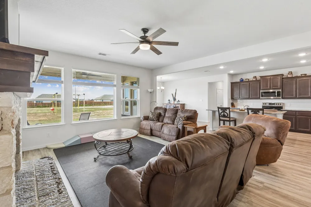 8382 Abner Road Oak Ridge, TX 75161