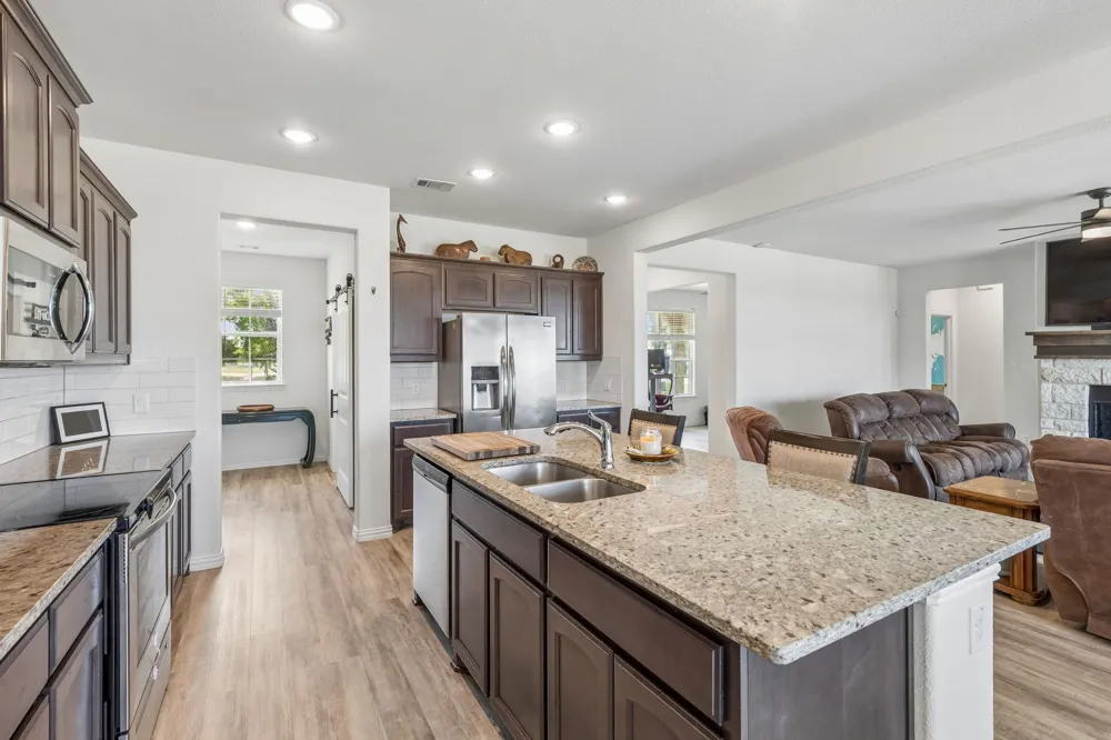 8382 Abner Road Oak Ridge, TX 75161