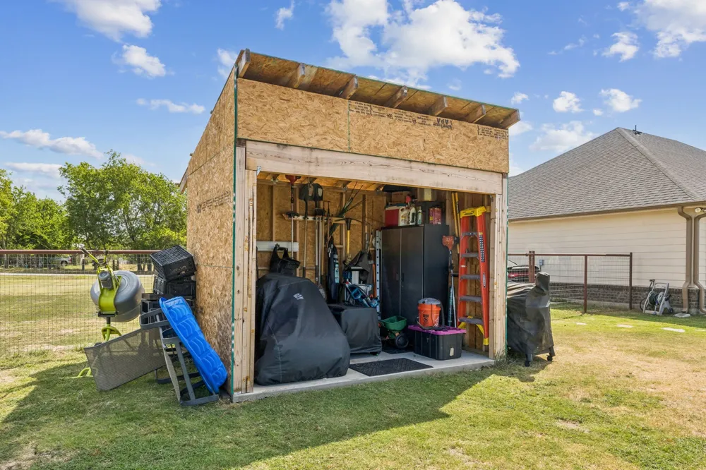 8382 Abner Road Oak Ridge, TX 75161