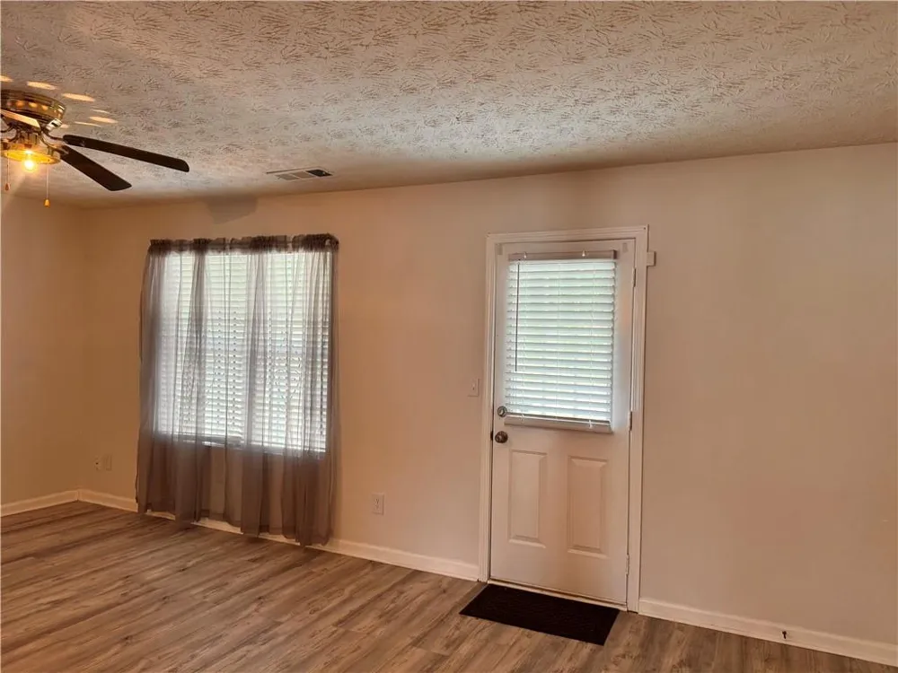 3816 Waldrop Lane Decatur, GA 30034