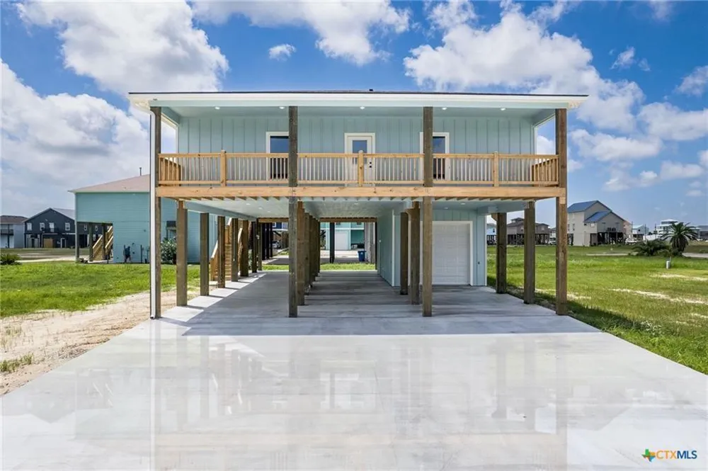 74 Whooping Crane Street Port O Connor, TX 77982