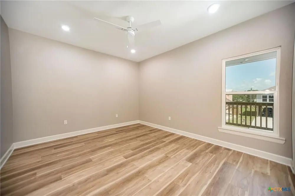 74 Whooping Crane Street Port O Connor, TX 77982