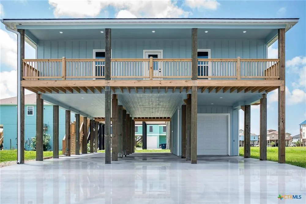 74 Whooping Crane Street Port O Connor, TX 77982