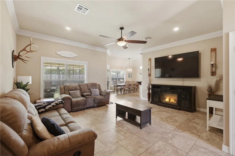 103 Edna Lane Caldwell, TX 77836