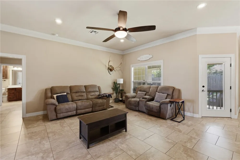 103 Edna Lane Caldwell, TX 77836