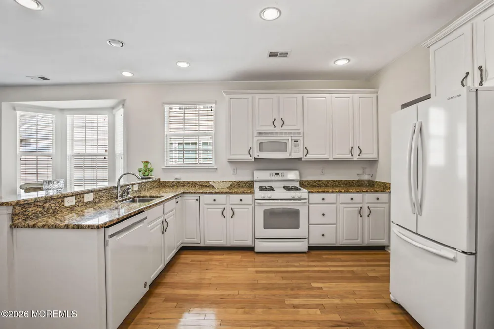 35 Hartack Road Manalapan, NJ 07726