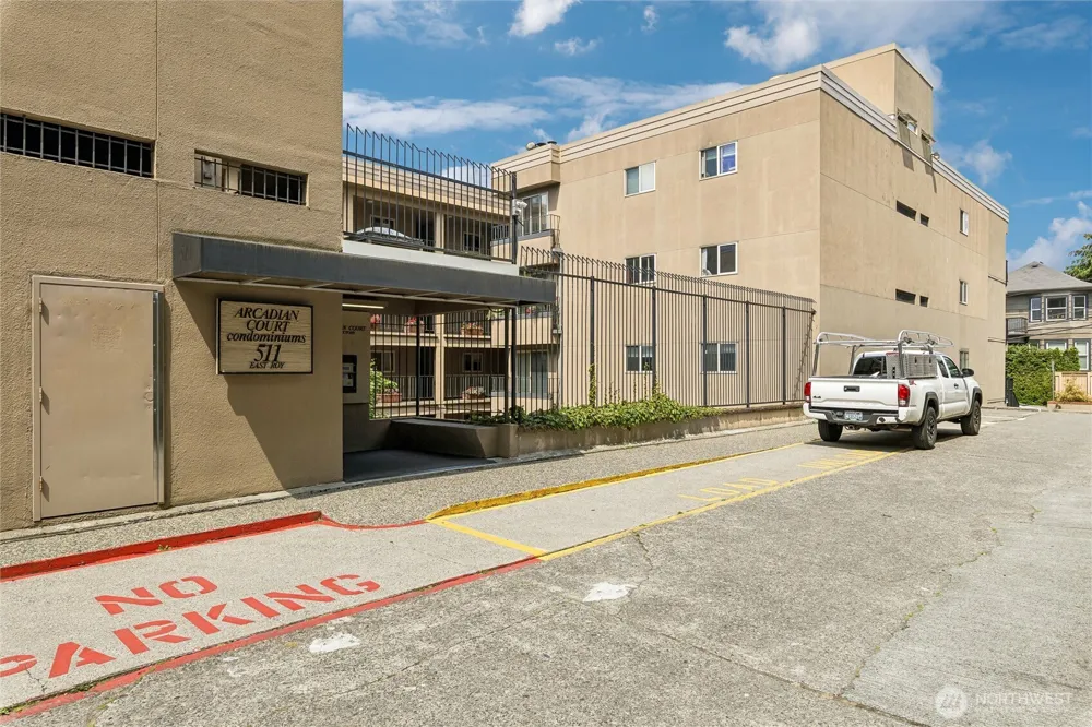 511 E Roy St #213 Seattle, WA 98102
