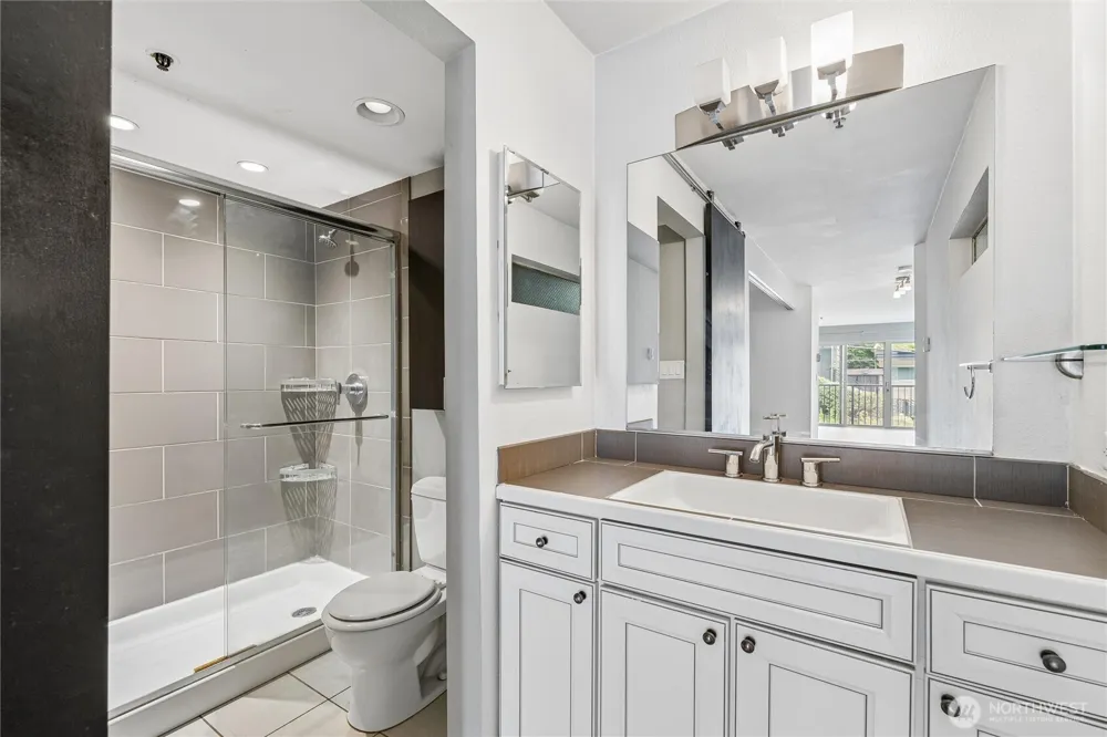 511 E Roy St #213 Seattle, WA 98102