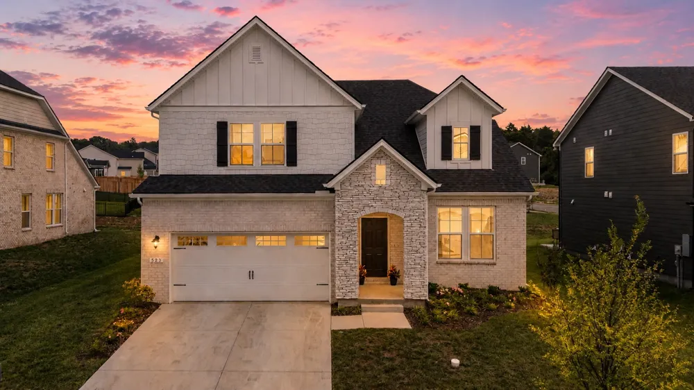 523 Kemp Dr Hermitage, TN 37076