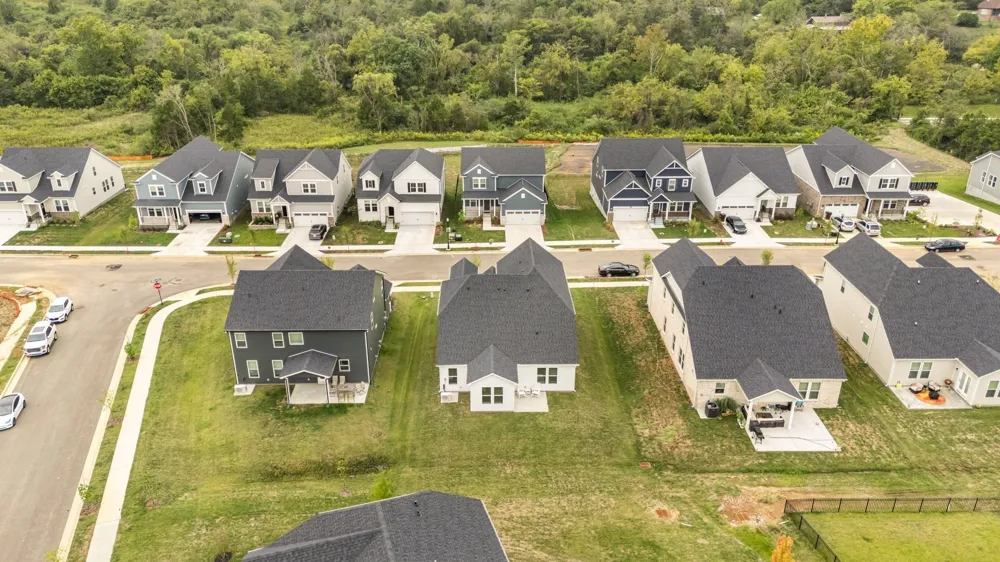 523 Kemp Dr Hermitage, TN 37076