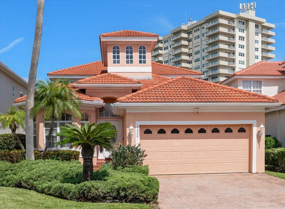 1620 SAND KEY ESTATES COURT Clearwater Beach, FL 33767