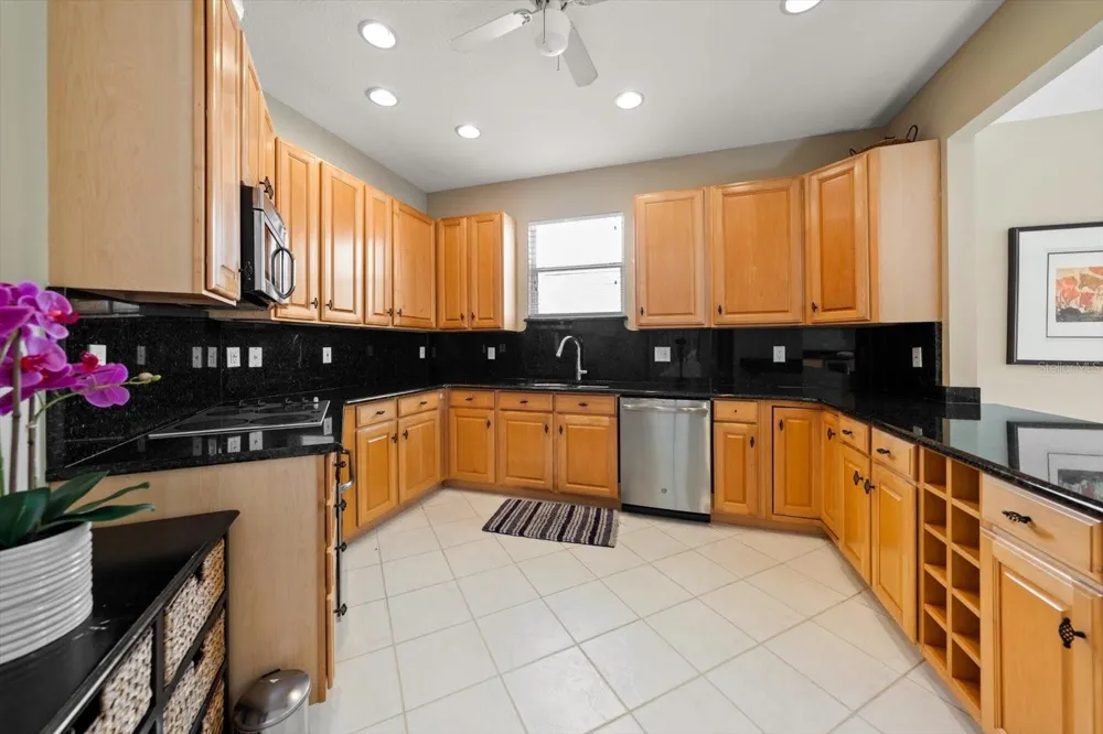 1620 SAND KEY ESTATES COURT Clearwater Beach, FL 33767