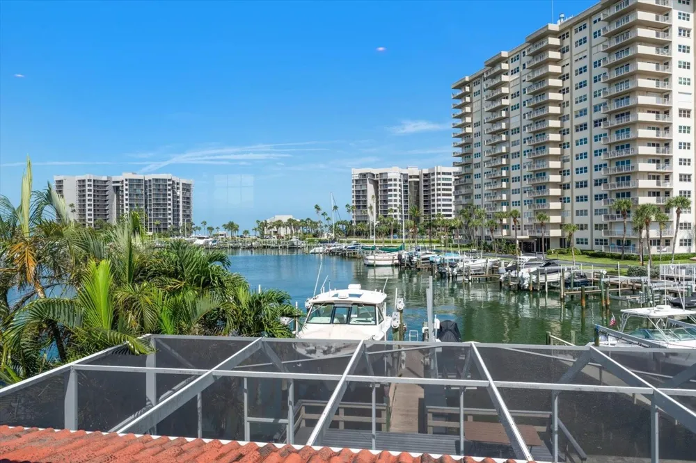 1620 SAND KEY ESTATES COURT Clearwater Beach, FL 33767