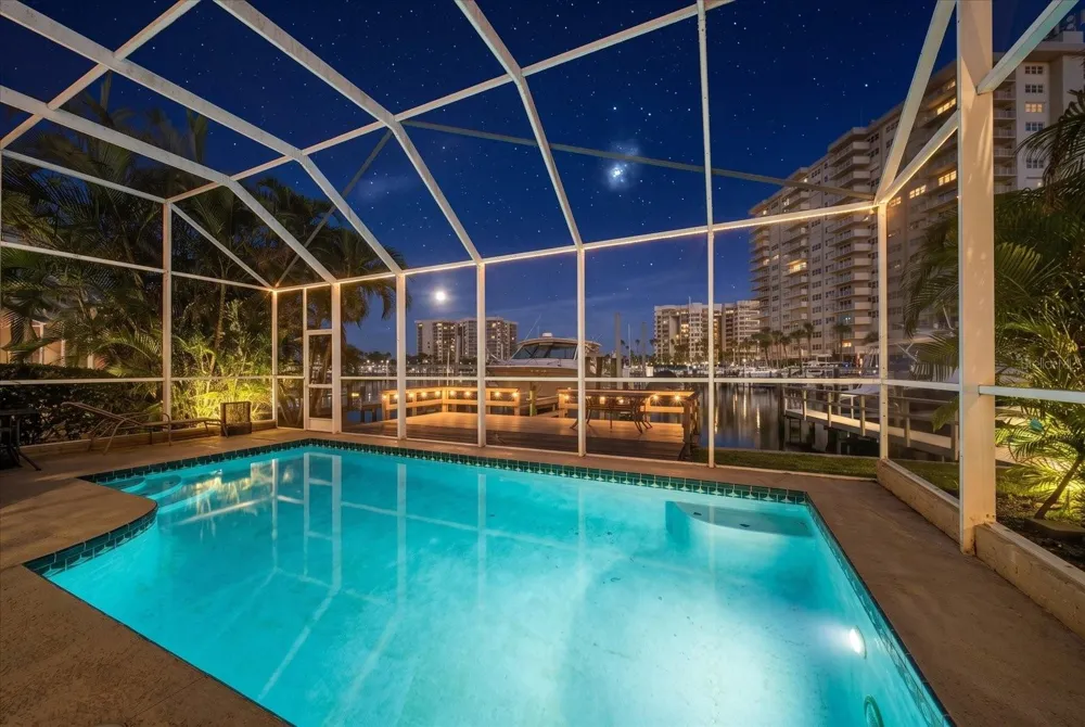 1620 SAND KEY ESTATES COURT Clearwater Beach, FL 33767