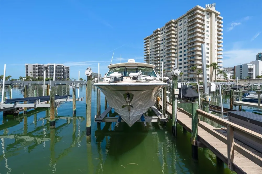 1620 SAND KEY ESTATES COURT Clearwater Beach, FL 33767