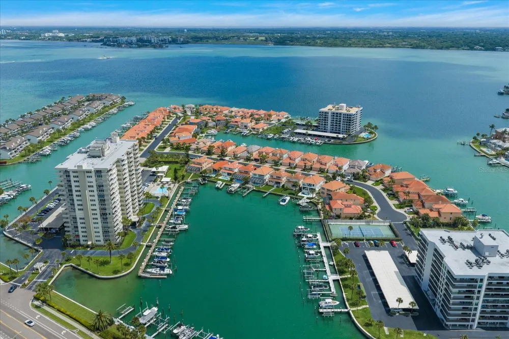 1620 SAND KEY ESTATES COURT Clearwater Beach, FL 33767