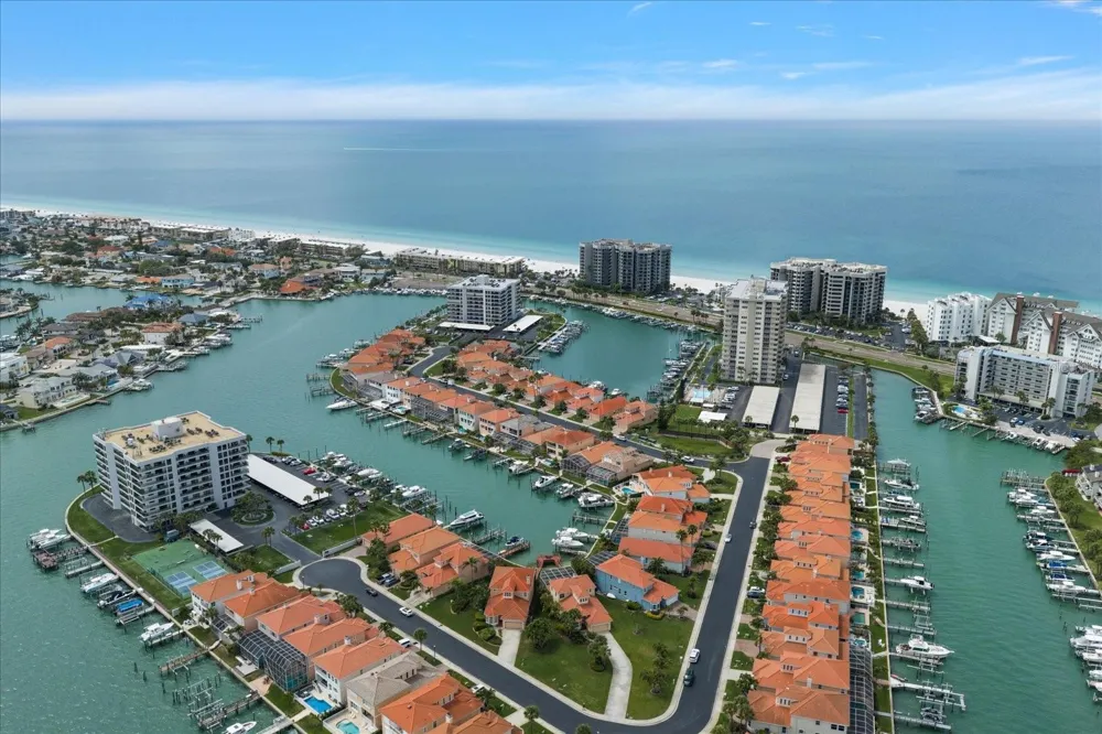 1620 SAND KEY ESTATES COURT Clearwater Beach, FL 33767