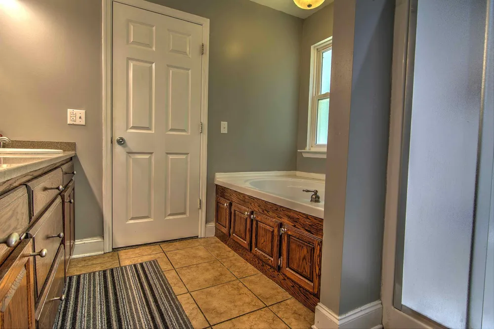 2800 Back Valley Road Trenton, GA 30752