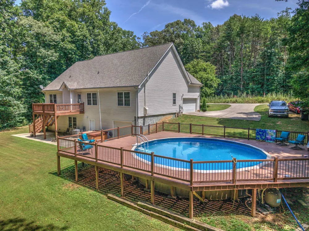 2800 Back Valley Road Trenton, GA 30752