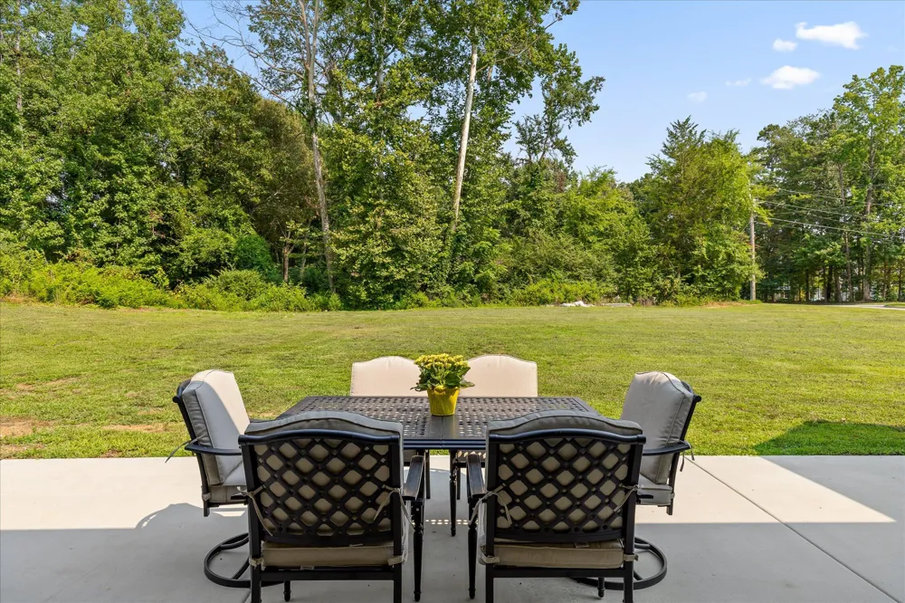 7505 Island Manor Drive Harrison, TN 37341