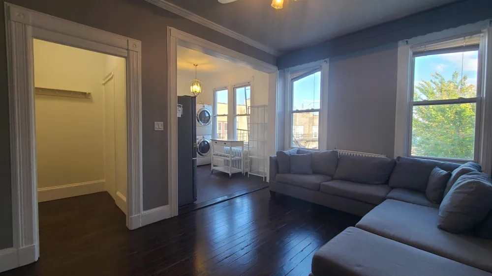 476 GREGORY AVE Weehawken, NJ 07086