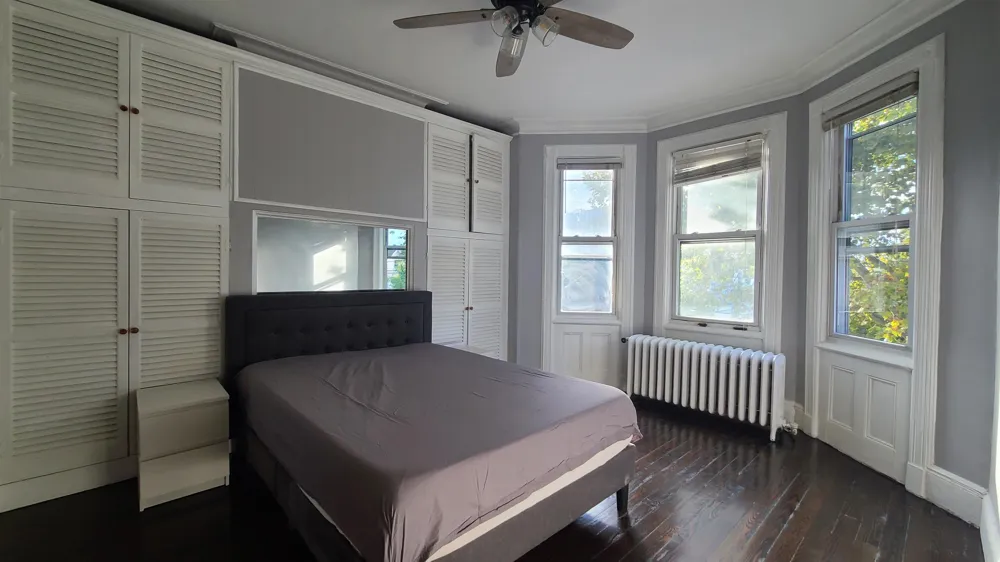 476 GREGORY AVE Weehawken, NJ 07086