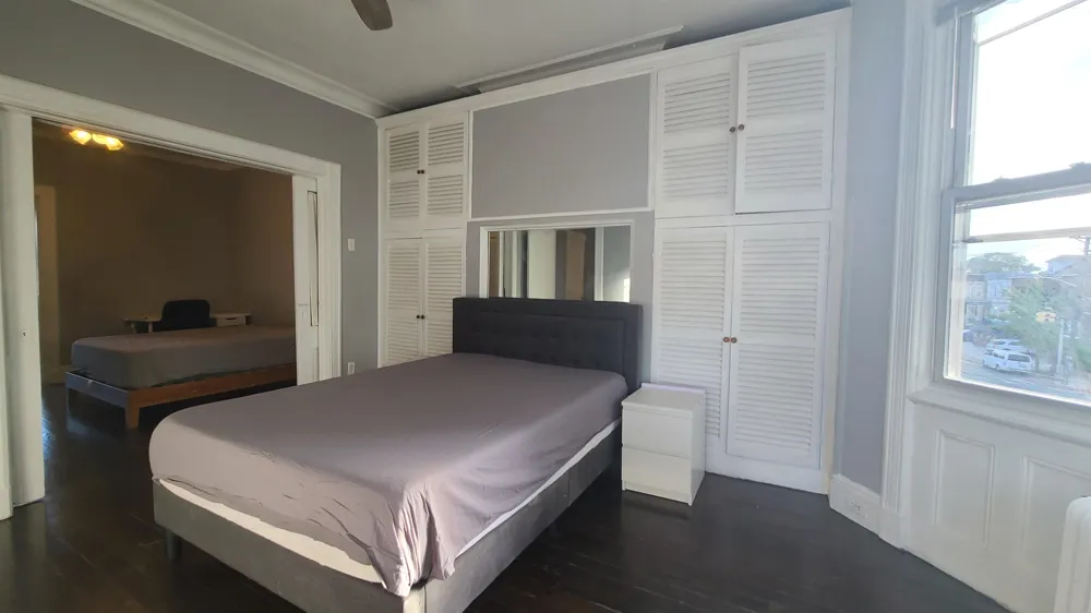 476 GREGORY AVE Weehawken, NJ 07086