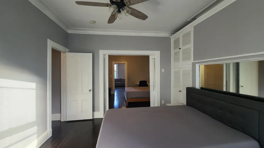 476 GREGORY AVE Weehawken, NJ 07086