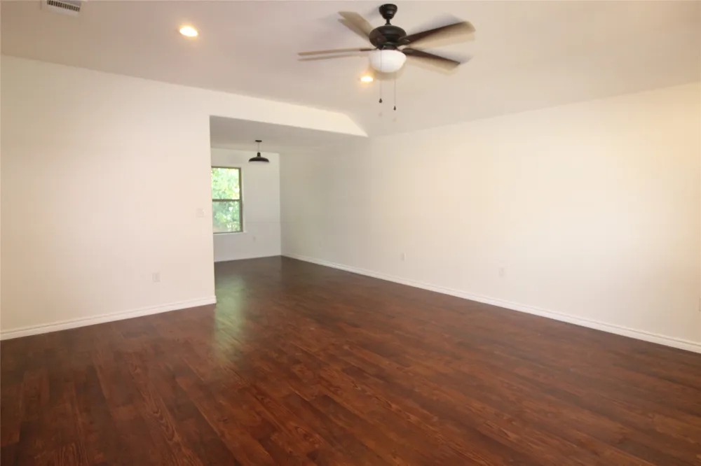 104 Boston Street Whitesboro, TX 76273
