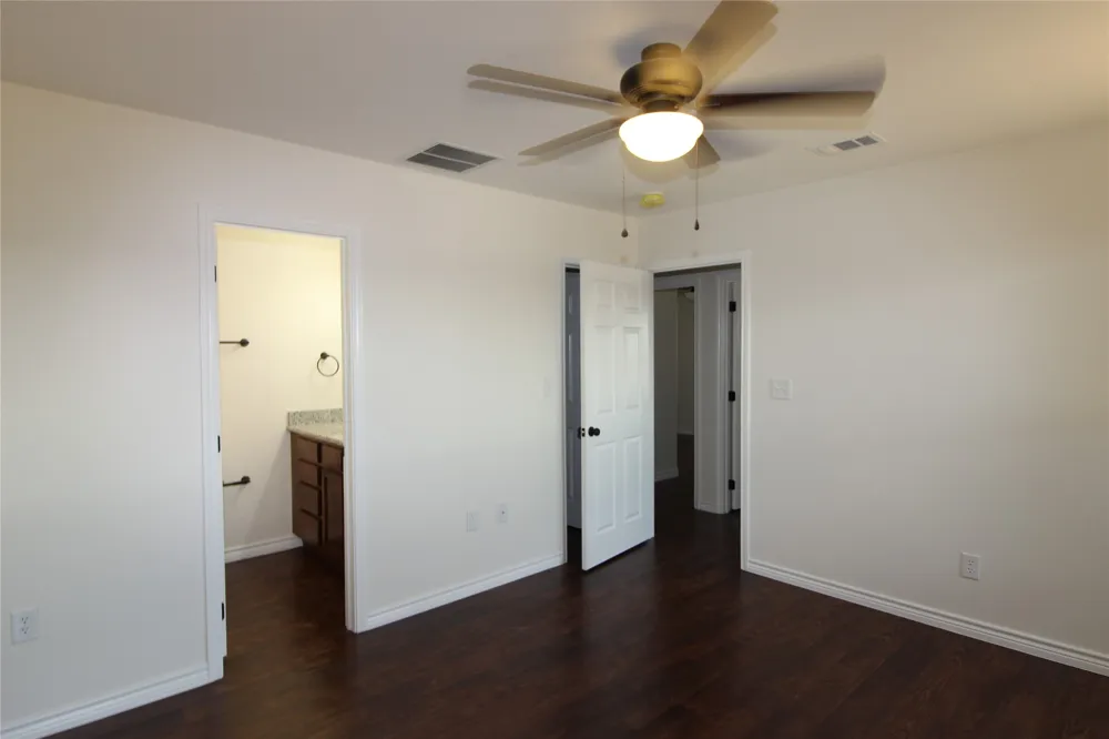 104 Boston Street Whitesboro, TX 76273