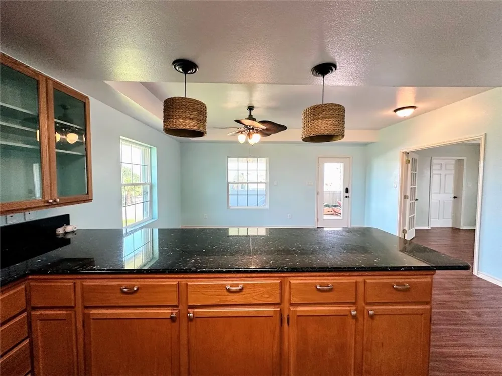 103 Palm Drive Rockport, TX 78382