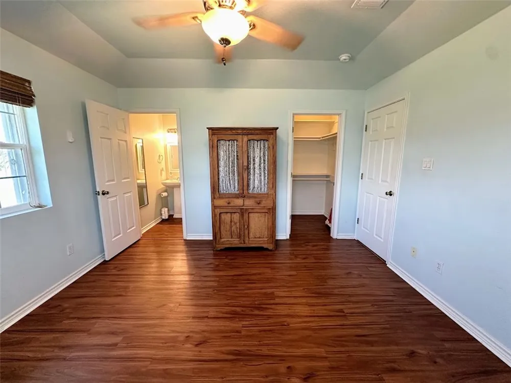 103 Palm Drive Rockport, TX 78382