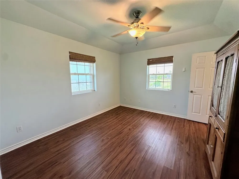 103 Palm Drive Rockport, TX 78382