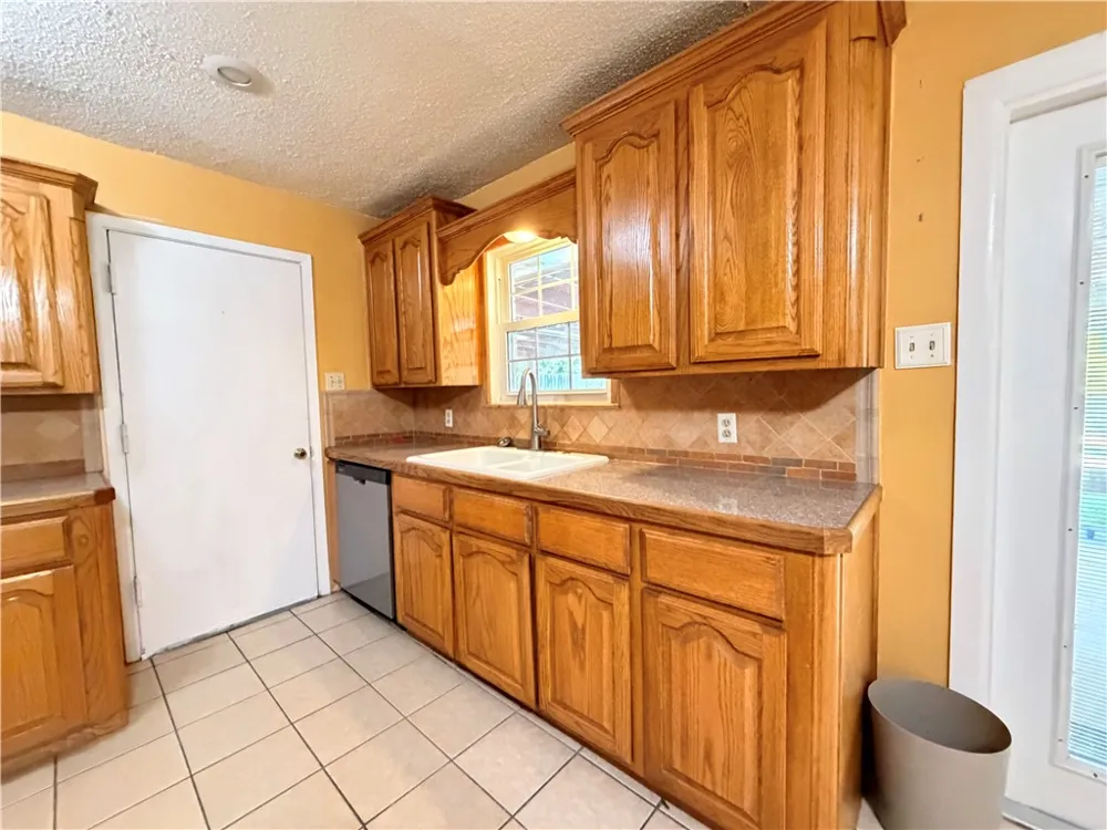 1708 Crosby Street Portland, TX 78374