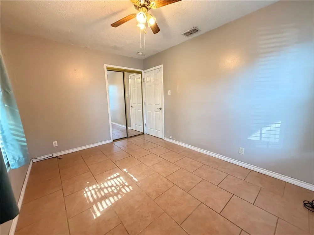 1708 Crosby Street Portland, TX 78374