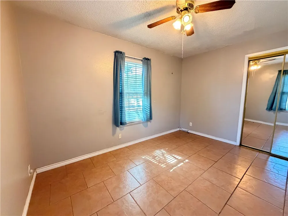 1708 Crosby Street Portland, TX 78374
