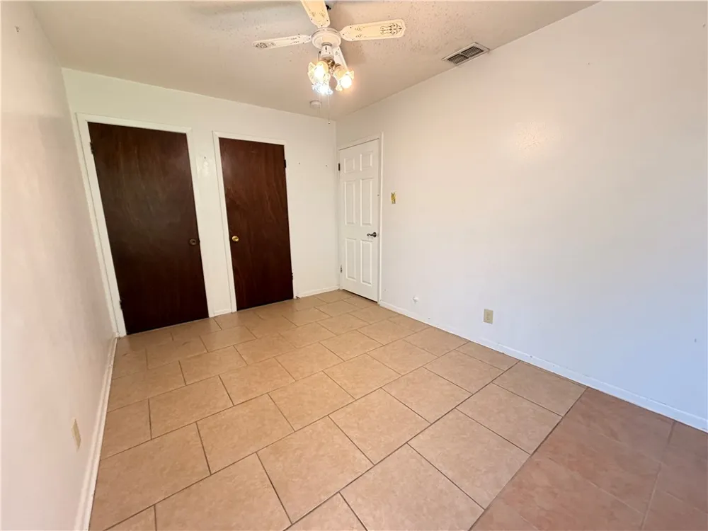 1708 Crosby Street Portland, TX 78374