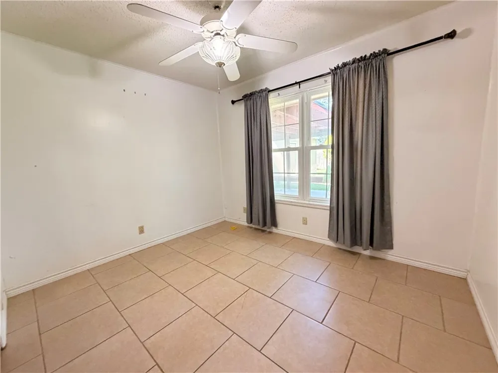 1708 Crosby Street Portland, TX 78374