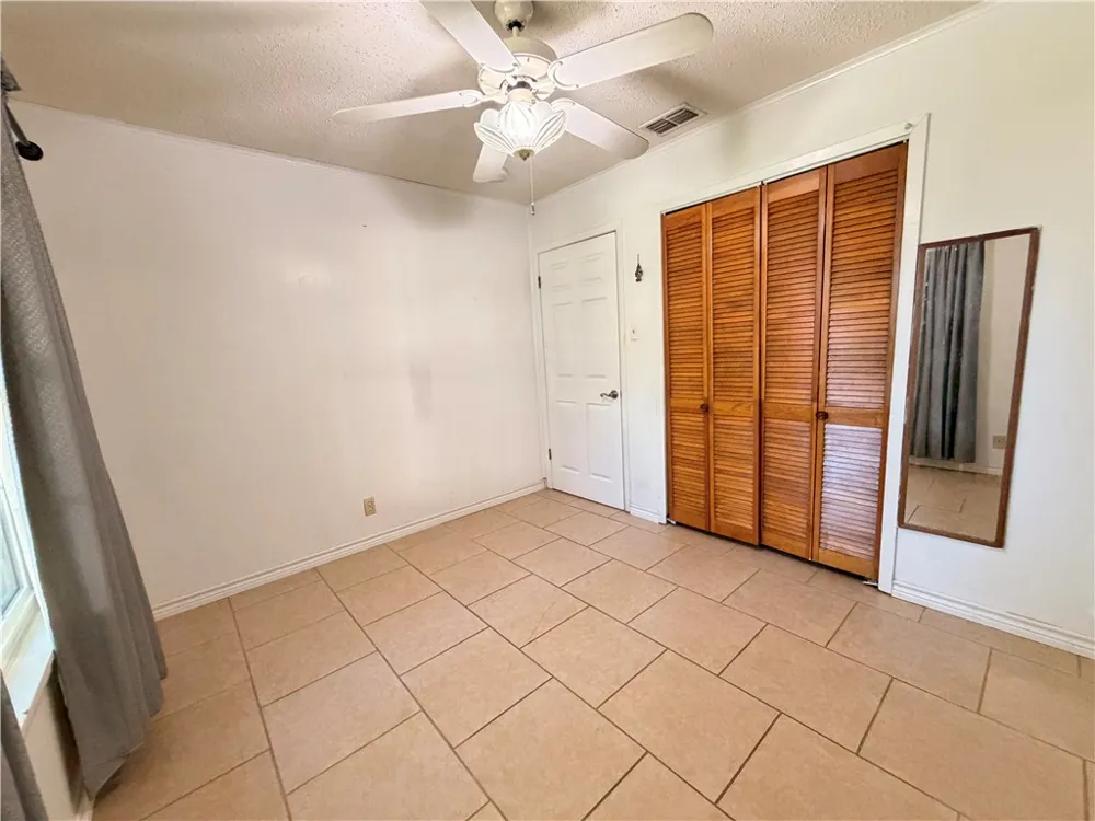 1708 Crosby Street Portland, TX 78374