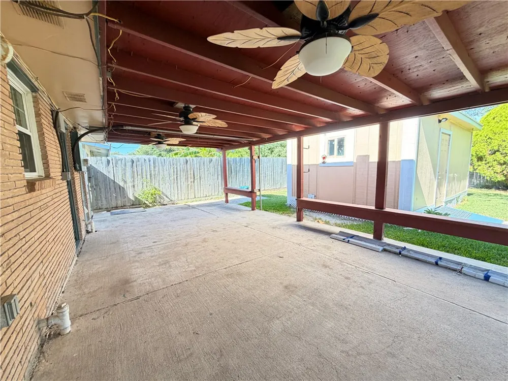 1708 Crosby Street Portland, TX 78374