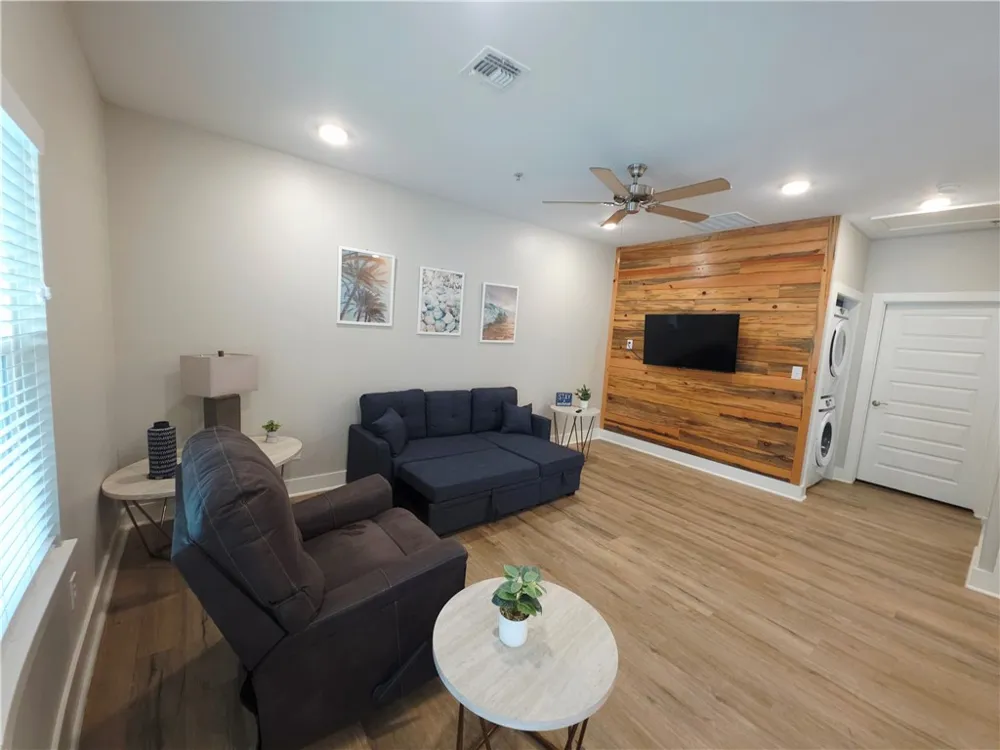 121 Oasis Circle Rockport, TX 78382