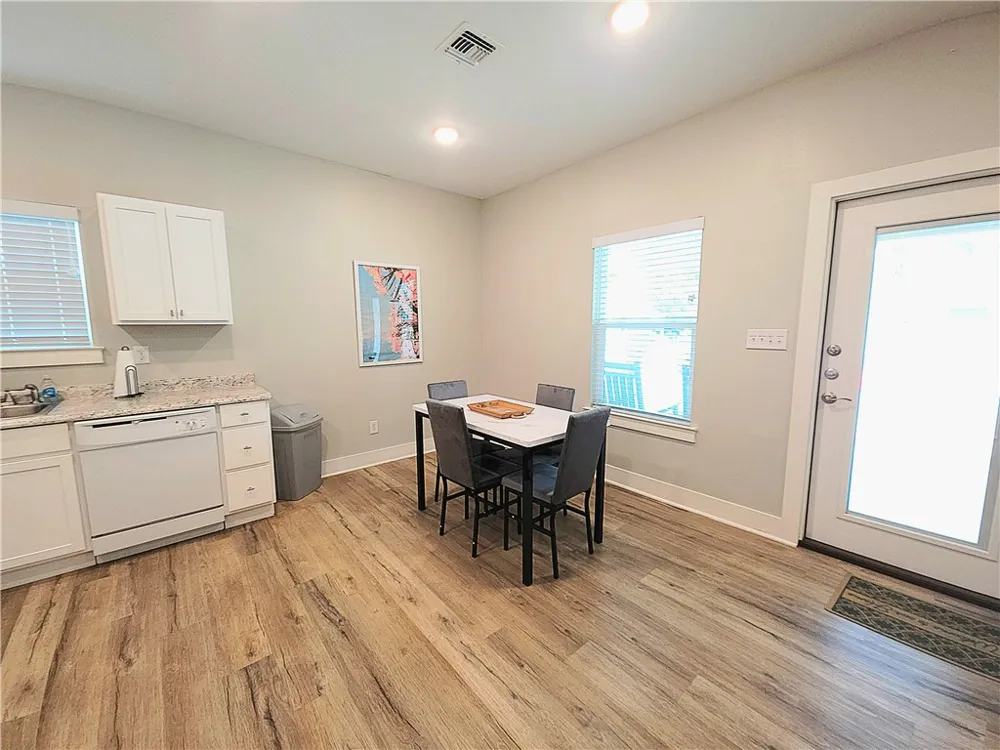121 Oasis Circle Rockport, TX 78382