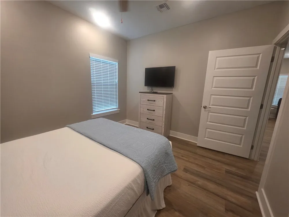 121 Oasis Circle Rockport, TX 78382