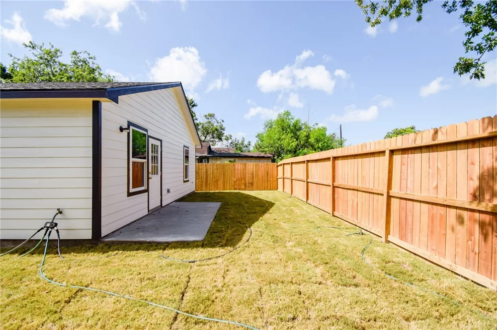 815 Elesa Street Corpus Christi, TX 78405