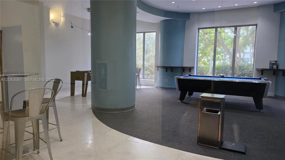 4001 S Ocean Dr #9F Hollywood, FL 33019