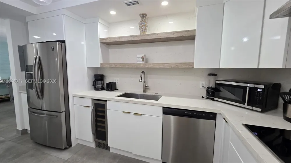 4001 S Ocean Dr #9F Hollywood, FL 33019