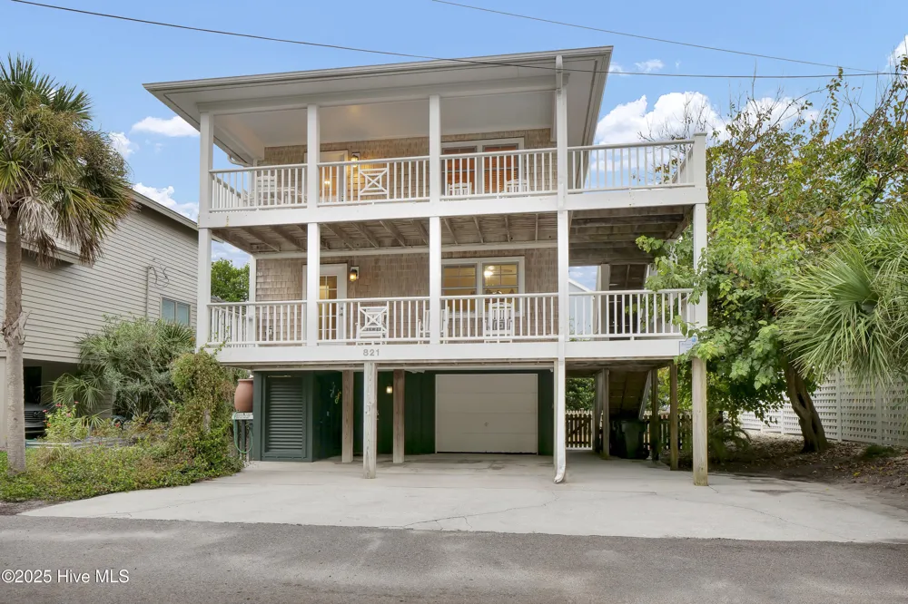 821 Schloss Street Wrightsville Beach, NC 28480