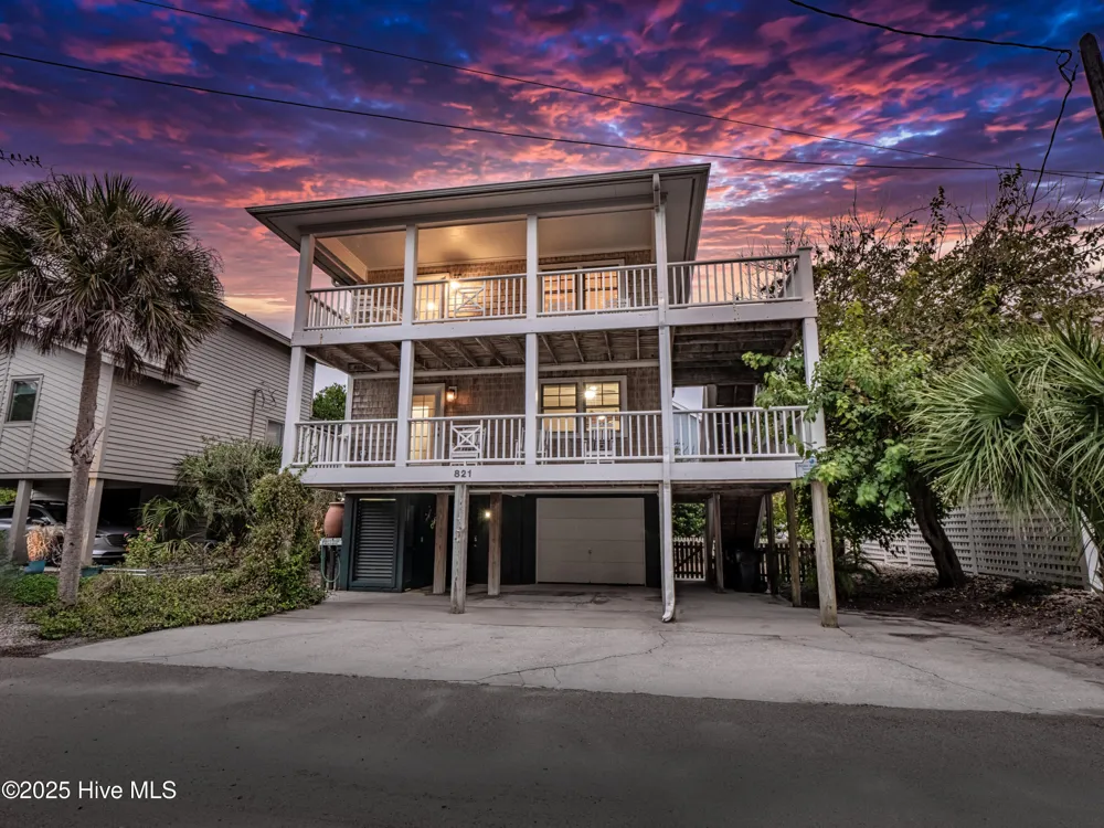821 Schloss Street Wrightsville Beach, NC 28480