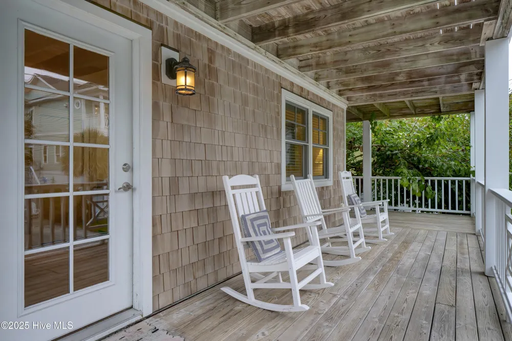 821 Schloss Street Wrightsville Beach, NC 28480